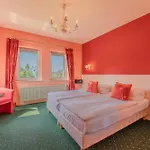 Hotleu Otel Waimes